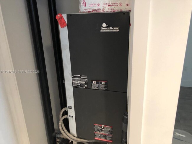 Building Photo - 16385 Biscayne Blvd