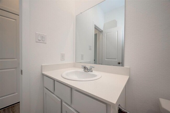 Building Photo - 5119 Whispering River Dr