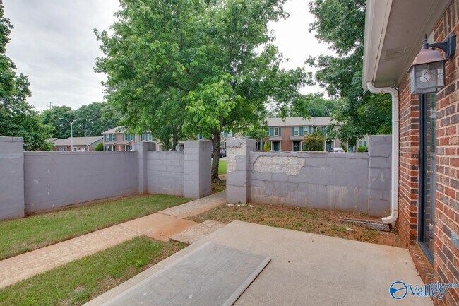 Building Photo - 8146 Oldfield Rd SW