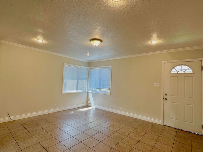 Building Photo - Move-In special $500 off! $2,050 - GORGEOU...