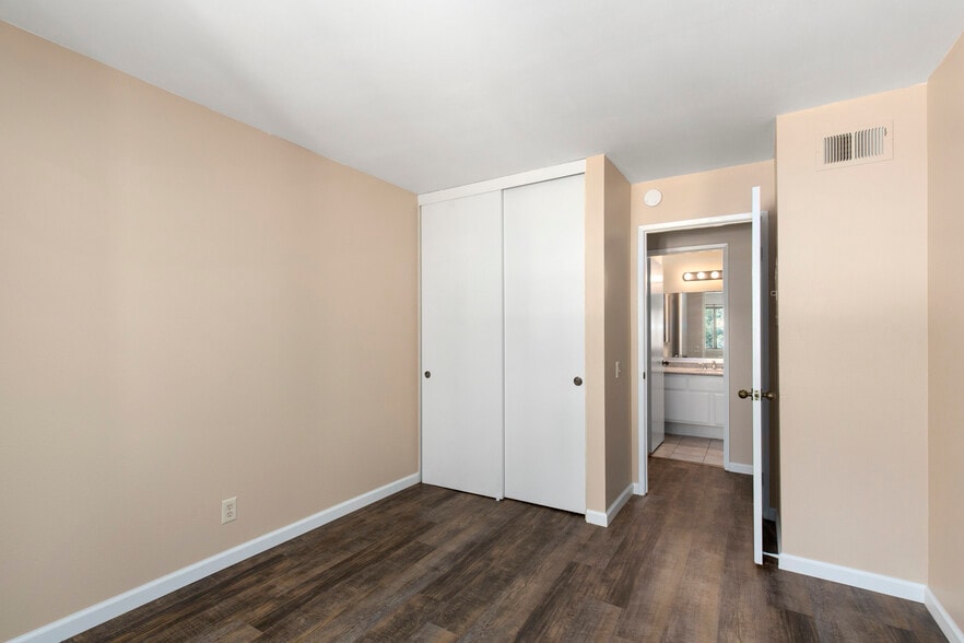 Building Photo - 19104 Alamo Ln