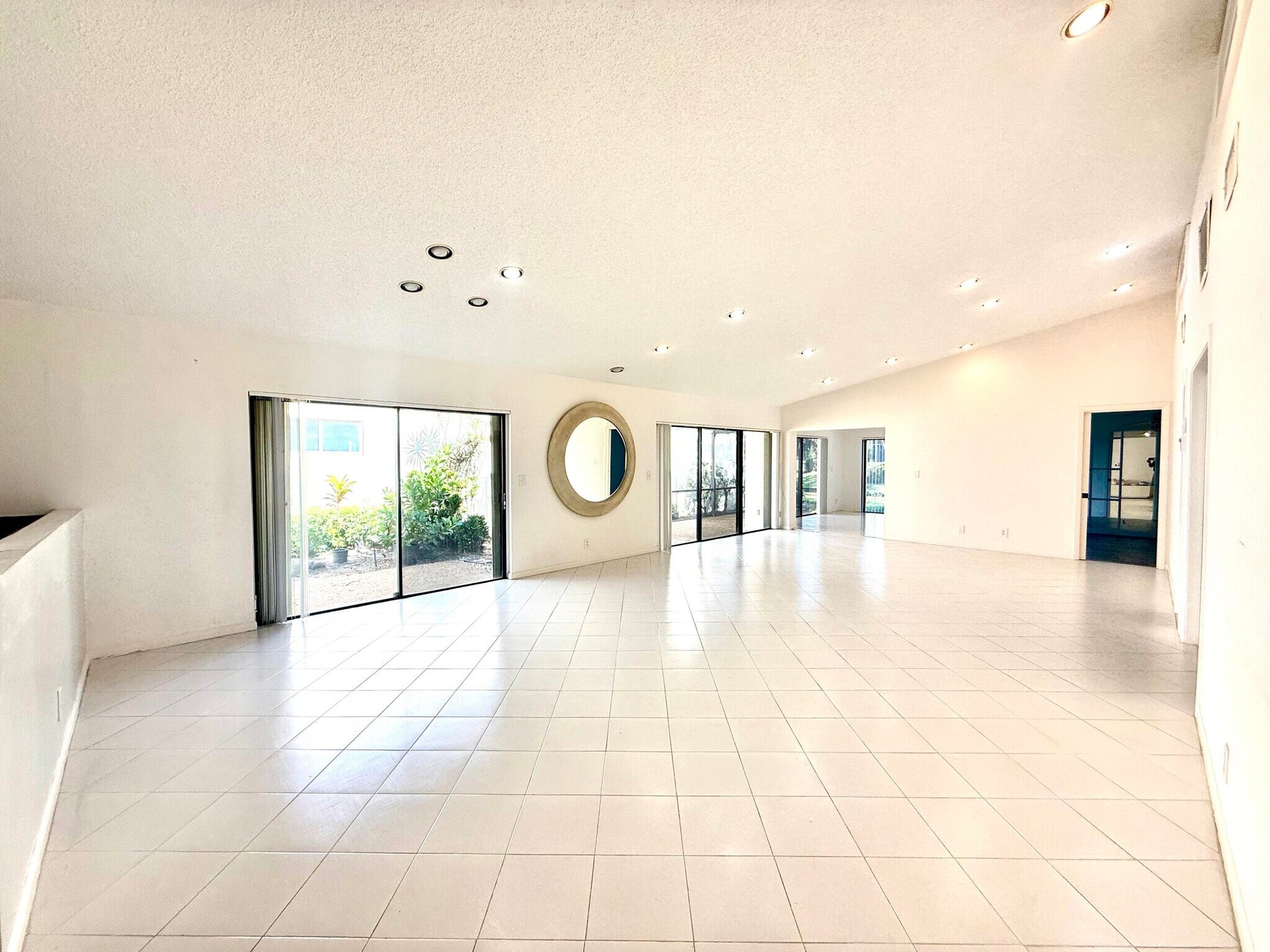 Building Photo - 5670 Piping Rock Dr