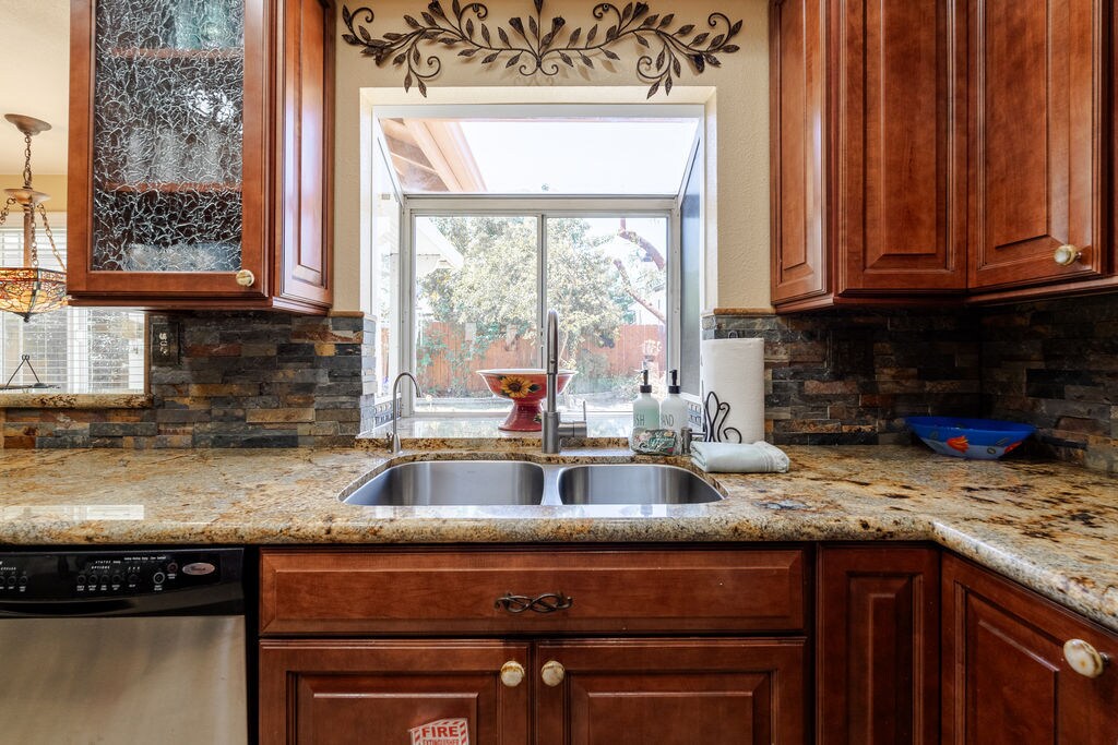 Building Photo - 29767 Marhill Cir