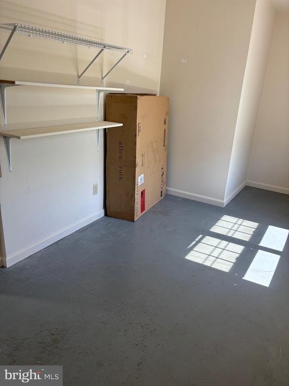 Building Photo - 304 Academy St