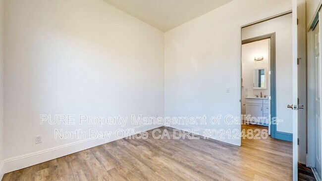 Building Photo - 1340 Miller Dr