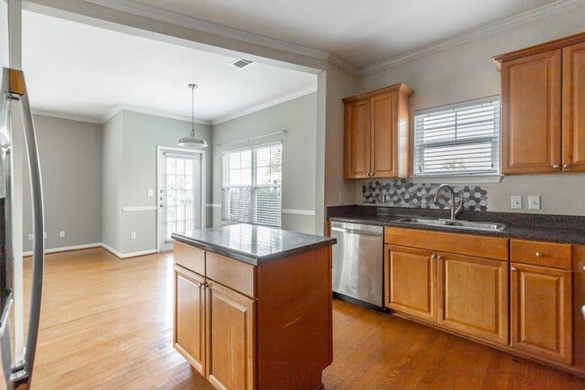 Building Photo - 4102 Regency Ct
