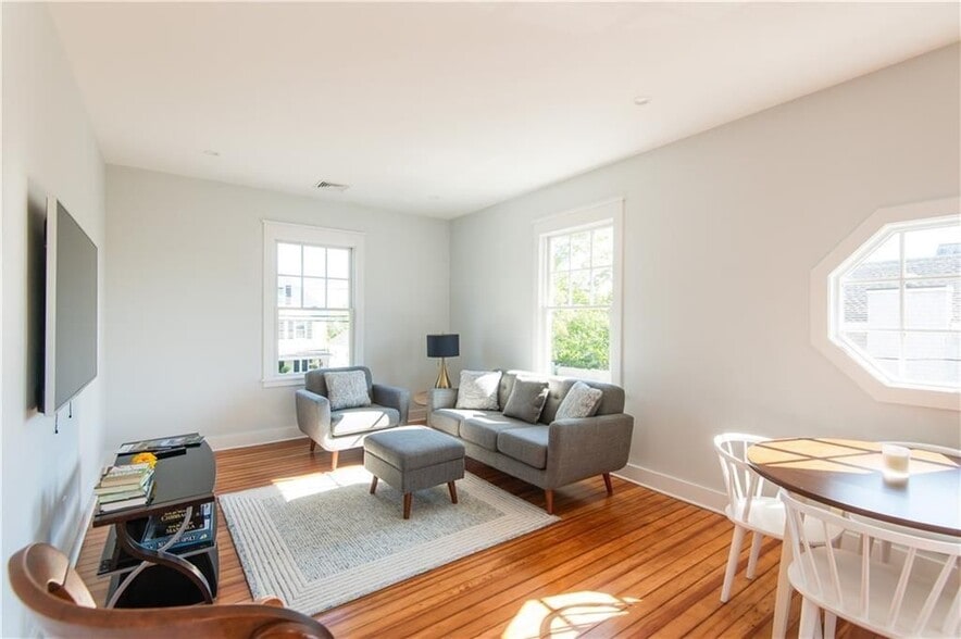 Building Photo - 34 Harrison Ave