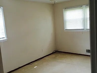 Building Photo - 11 E Sherman Ave