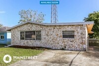 Building Photo - 4441 SW 18th St
