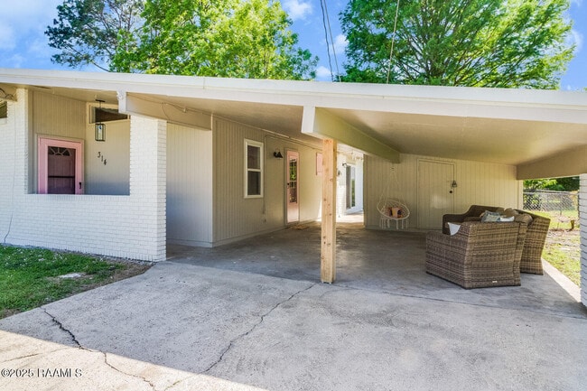 Building Photo - 314 Harrell Dr