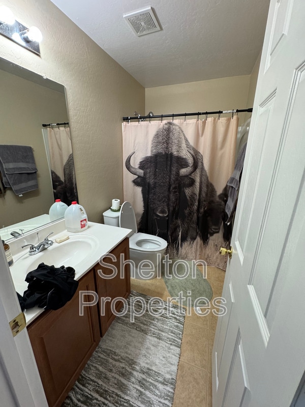 Building Photo - 22831 W Mesquite Dr