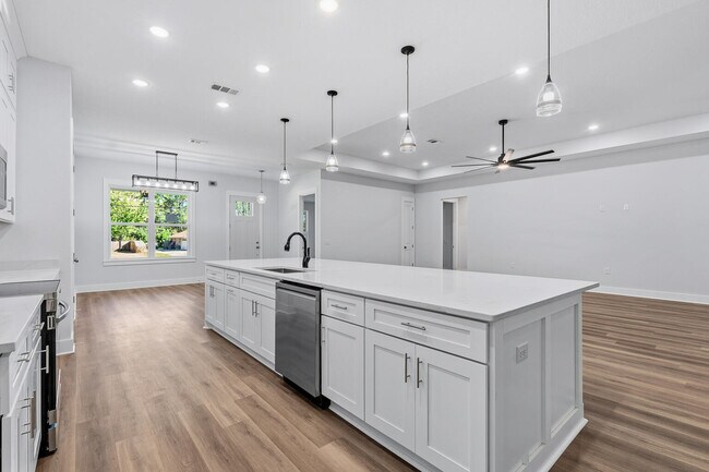 Building Photo - 7179 Freedom Ct