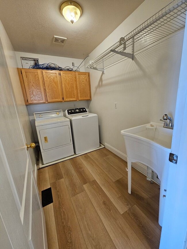 Building Photo - 4698 Colander Dr