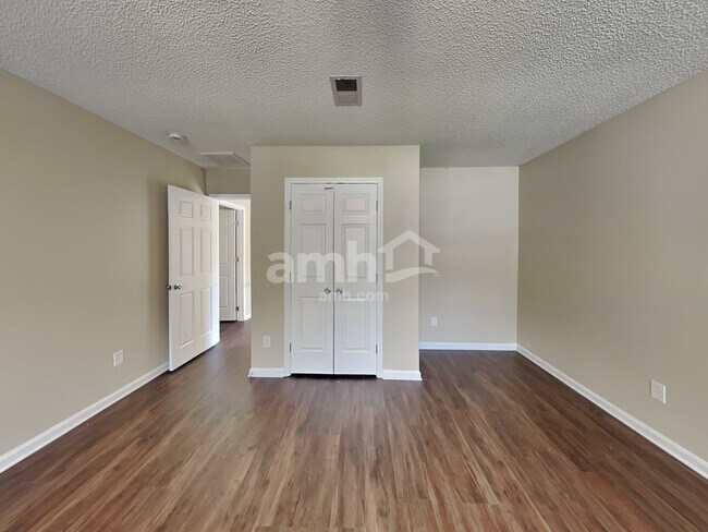 Building Photo - 8638 Flowers Court