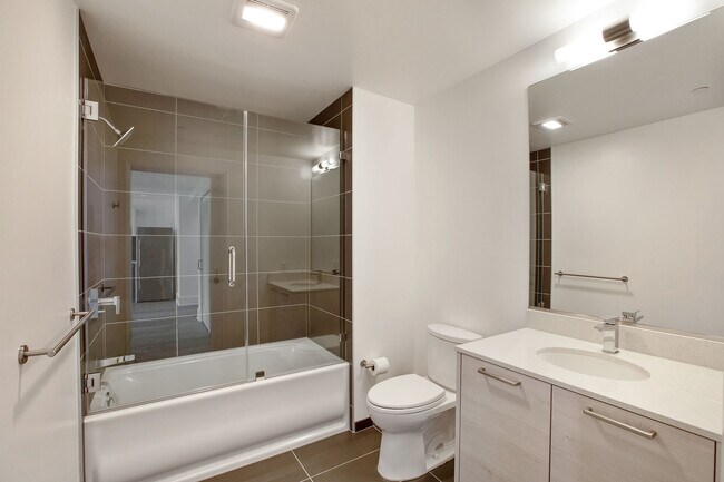 Building Photo - 1075 Market St