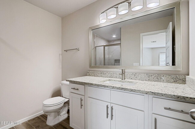 Building Photo - 841 Paseo Drusy Pl