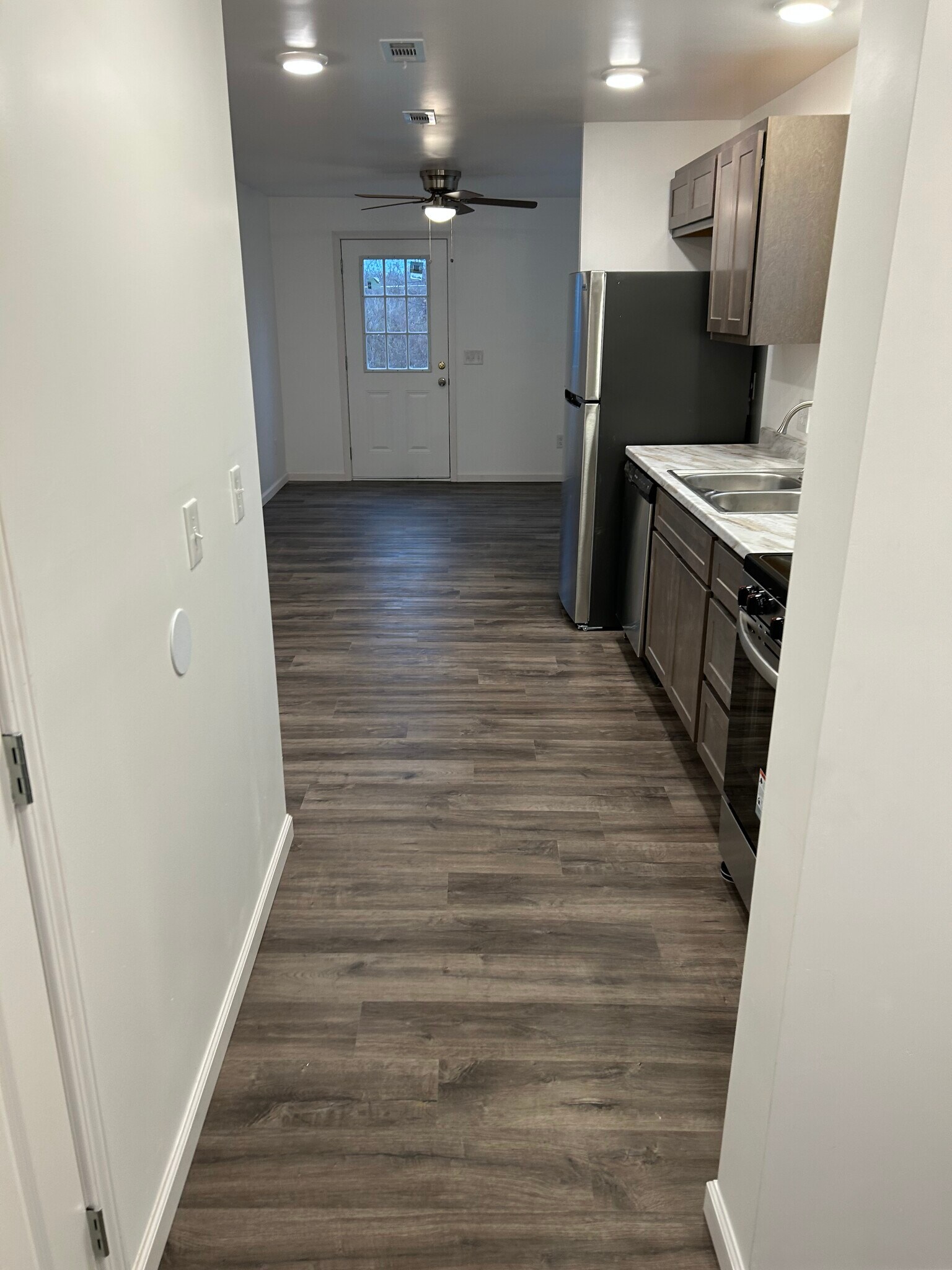 Building Photo - 4313 E Swaller Rd