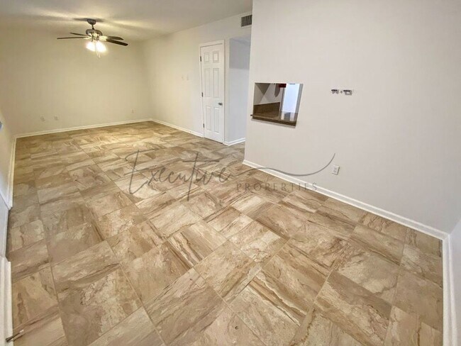 Building Photo - Willows Apartments