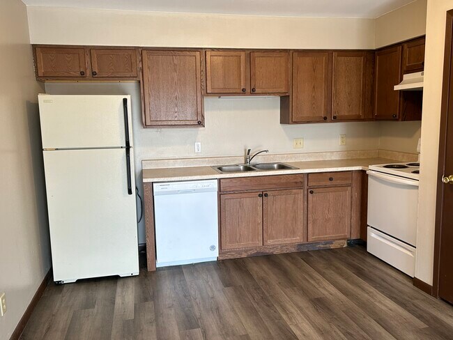 Building Photo - North Ridge Apts