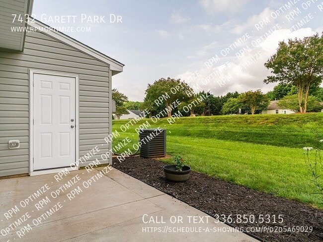 Building Photo - 7432 Garett Park Dr