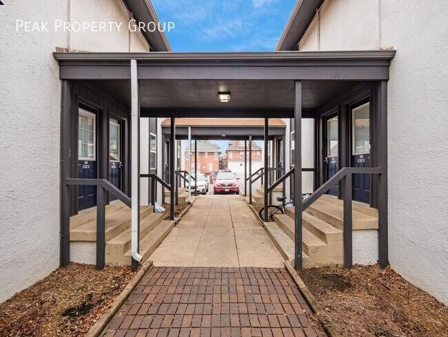 Building Photo - 70 W 8th Ave