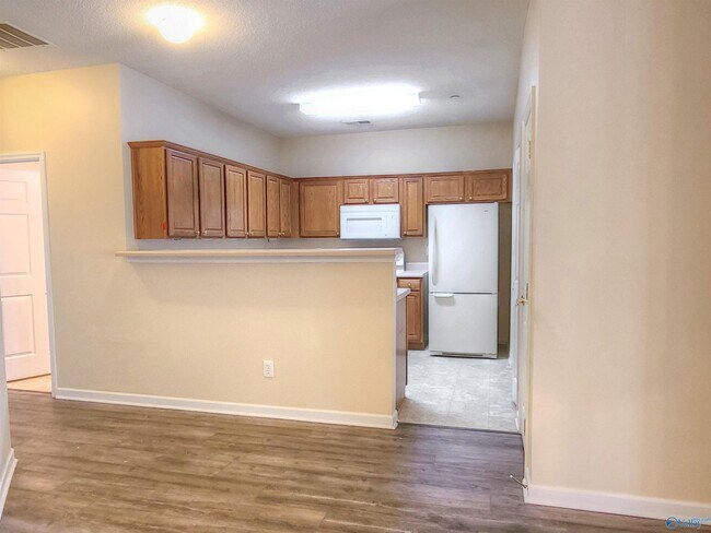 Building Photo - 202 Madison Villas Way