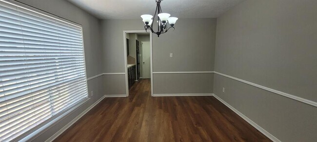 Building Photo - 2514 Deer Valley Dr