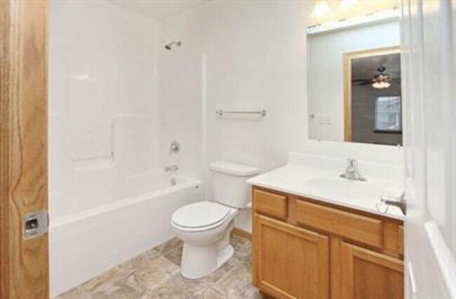 Building Photo - 2982 Heinz Rd