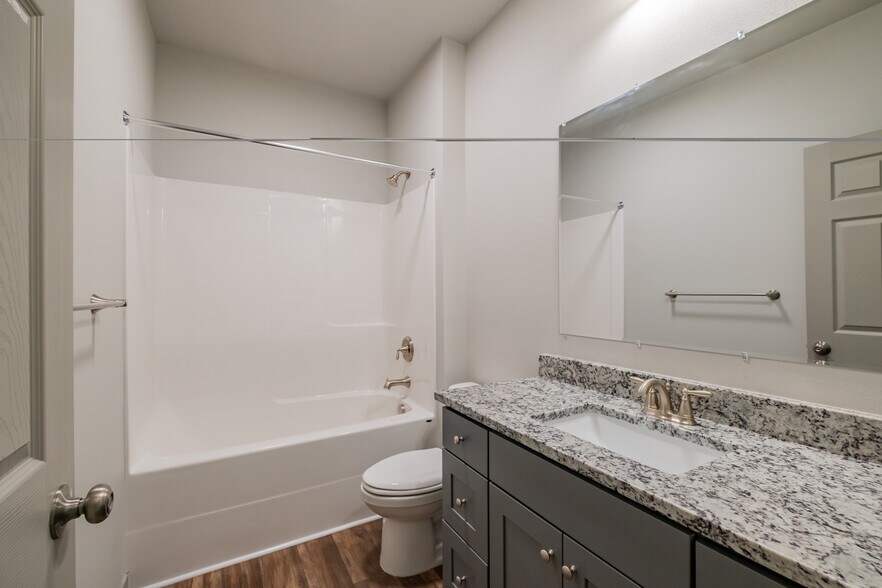 Building Photo - 384 24th St NE