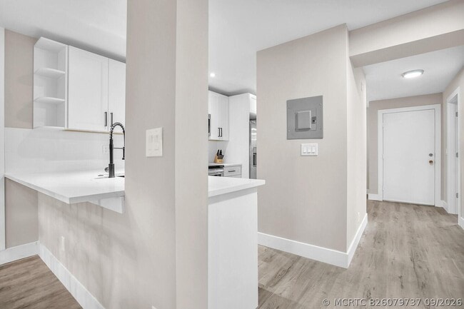 Building Photo - 13719 Via Aurora