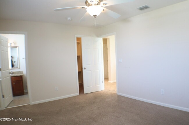 Building Photo - 175 Starlis Pl