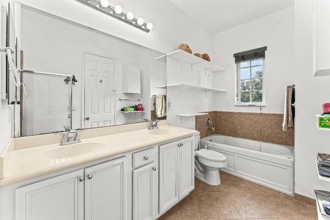 Building Photo - 179 Edenberry Ave