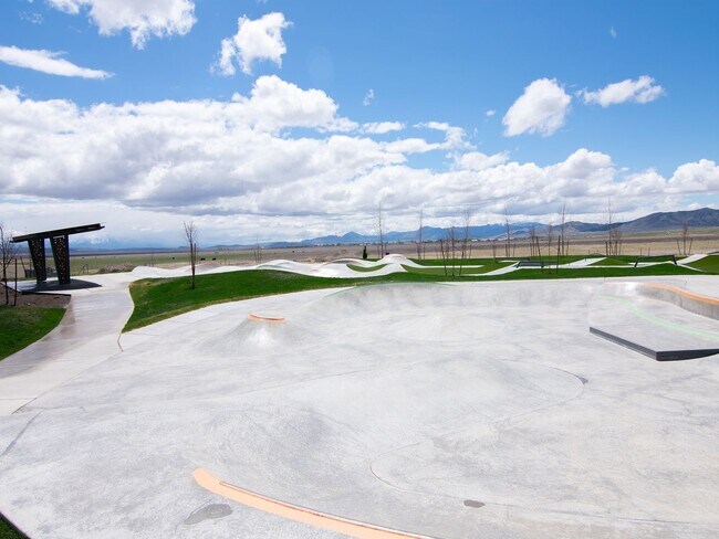 Building Photo - New 3-Bed Eagle Mountain Home!!