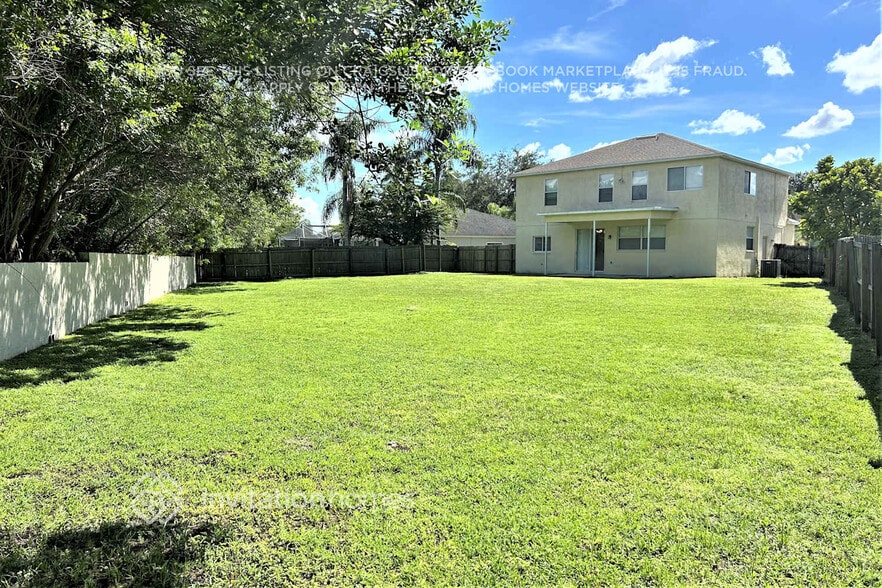 Building Photo - 11914 Lark Song Loop
