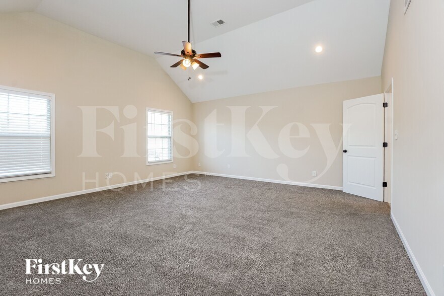 Building Photo - 1532 Osage Ct