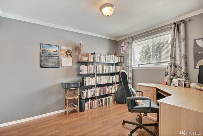 Building Photo - HOME SWEET HOME. .. 3 Bedroom Rambler with...