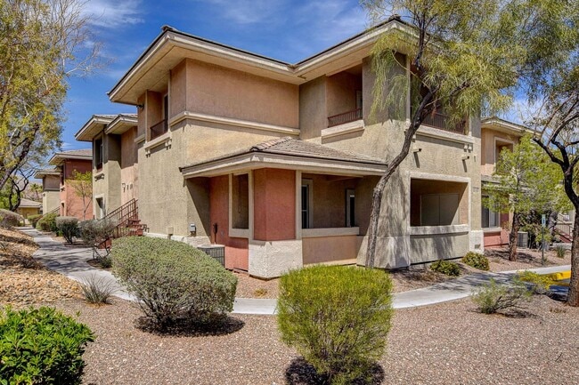 Building Photo - Upgraded First-Floor Condo in a Gated Summ...