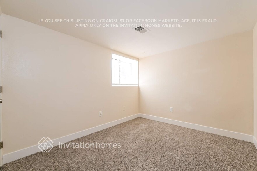 Building Photo - 19074 E Mansfield Dr