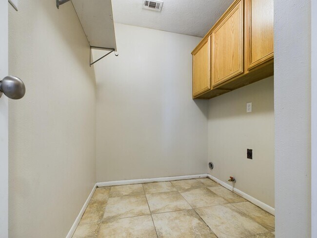 Building Photo - 2404 Brittain