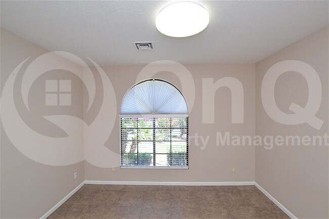 Building Photo - 510 S Lagoon Dr
