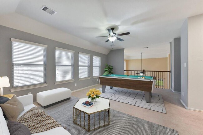 Building Photo - 23426 Millbrook Dr
