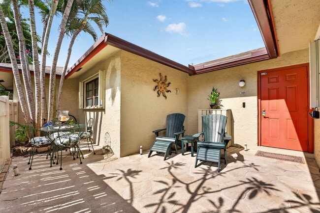 Building Photo - 3951 NE 17th Ave