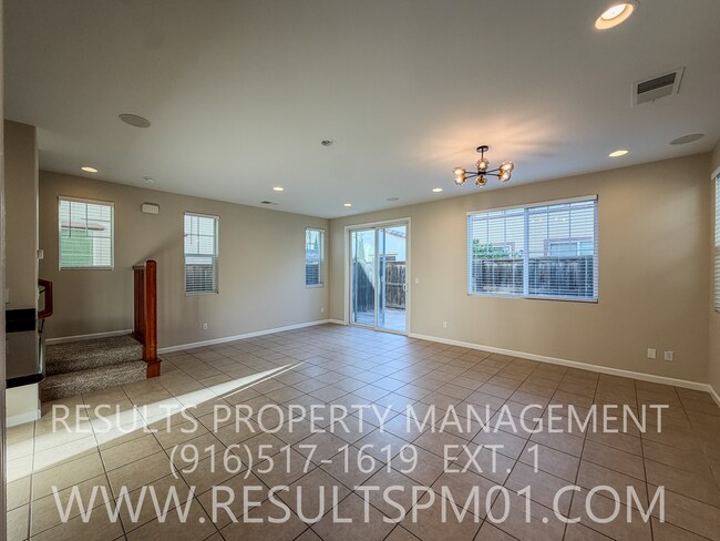 Building Photo - 1177 Impressionist Loop