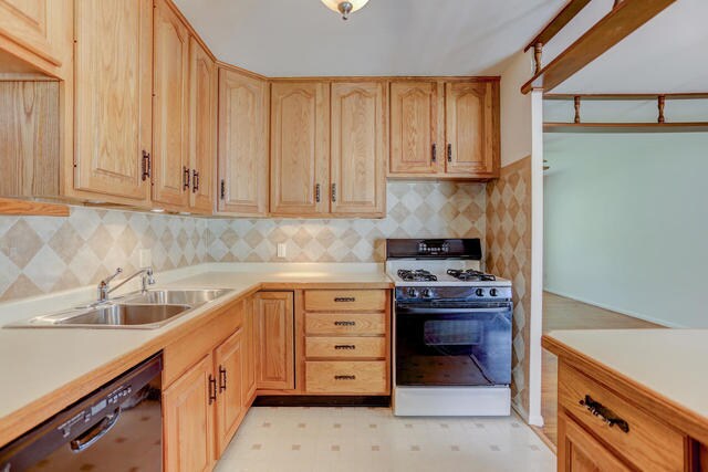 Building Photo - 2509 Alton Dr