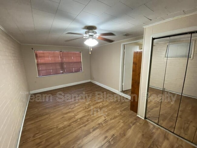 Building Photo - 4416 Creighton Rd