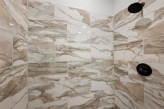 Building Photo - 9601 Dahlia Blvd