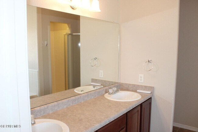 Building Photo - 1458 Senda Del Sol Ln