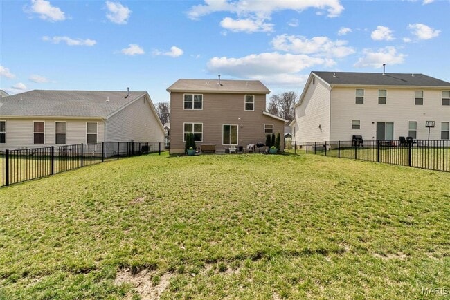 Building Photo - 757 Fox Creek Dr