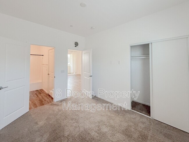 Building Photo - 1038 Cooper Pl