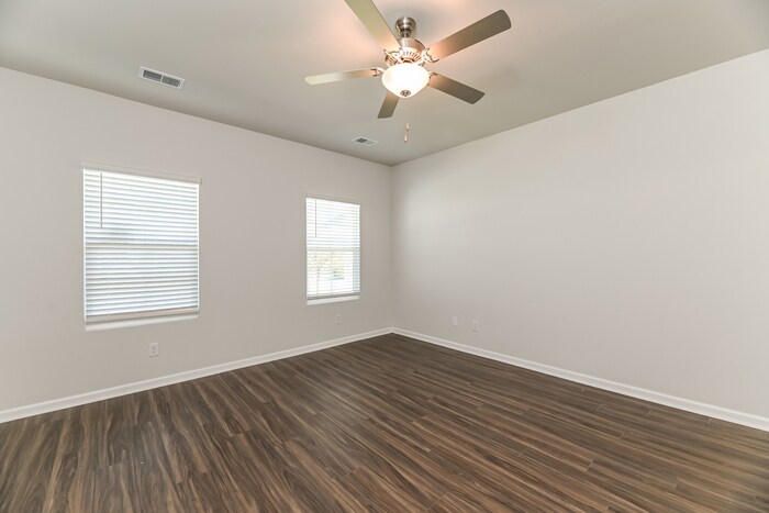 Building Photo - 103 Shire Dr